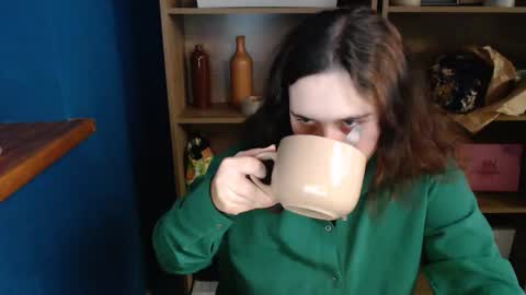 shy_lil online show from 20, 10, 2025