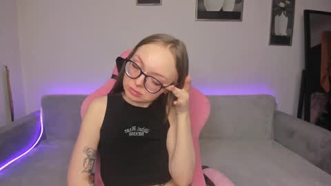 Snapshot of shy_suchka chatting on 13, 2, 2025 Melissa online show from 13, 2, 2025