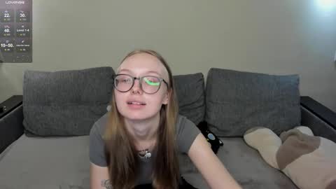 Snapshot of shy_suchka chatting on 29, 9, 2025 Melissa online show from 29, 9, 2025