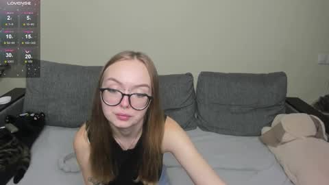 Snapshot of shy_suchka chatting on 13, 10, 2025 Melissa online show from 13, 10, 2025