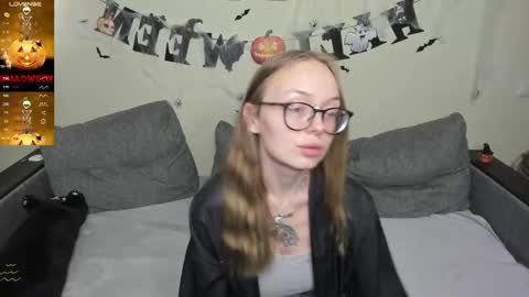 Snapshot of shy_suchka chatting on 2, 11, 2025 Melissa online show from 2, 11, 2025