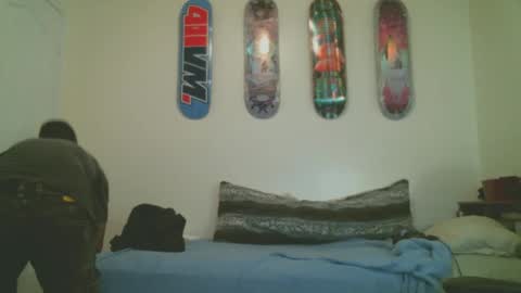 shyboyhugecum2020 online show from 21, 9, 2025