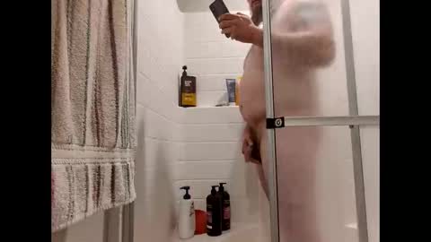 Snapshot of shyguycurious5 chatting on 24, 10, 2025 shyguycurious5 online show from 24, 10, 2025