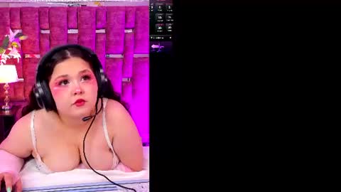 Snapshot of shylysweet chatting on 21, 7, 2026 Shyly online show from 21, 7, 2026