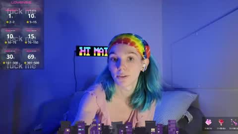 Hippie online show from 4, 6, 2026