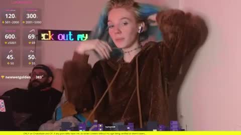 Snapshot of shyohiogirl chatting on 20, 6, 2026 Hippie online show from 20, 6, 2026