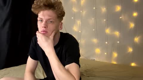 Snapshot of shyredstar chatting on 9, 1, 2025 Tom and Betty online show from 9, 1, 2025