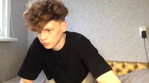 Snapshot of shyredstar chatting on 4, 2, 2025 Tom and Betty online show from 4, 2, 2025