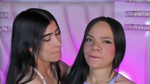 Siara and Zoe tattoo online show from 26, 5, 2026