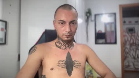 Snapshot of sidvicious23cm chatting on 9, 9, 2025 sidvicious23cm online show from 9, 9, 2025