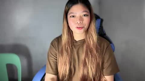 sienna_babe online show from 23, 6, 2026