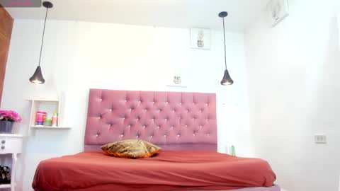 sienna_glow online show from 16, 9, 2025