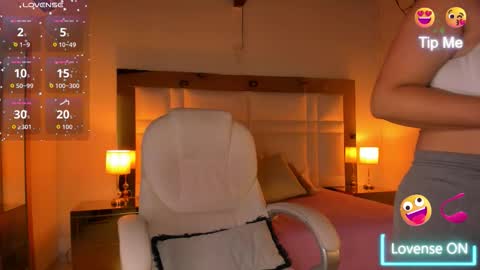 Snapshot of siennaa_rose chatting on 13, 11, 2025 Sienna online show from 13, 11, 2025