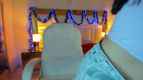 Snapshot of siennaa_rose chatting on 24, 11, 2025 Sienna online show from 24, 11, 2025