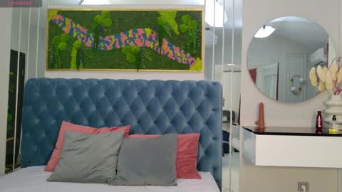 Sienna online show from 13, 1, 2026