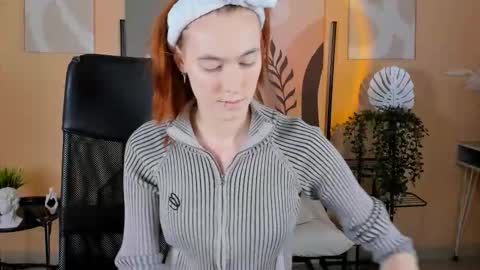 SieraHarper online show from 14, 12, 2025