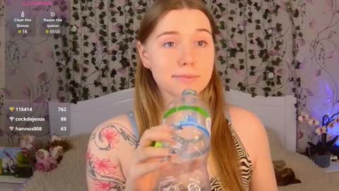 Chloe online show from 25, 2, 2025