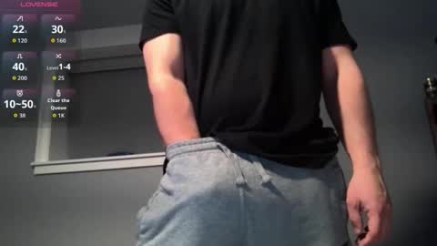 Snapshot of silenttakeover chatting on 4, 4, 2026 silenttakeover online show from 4, 4, 2026