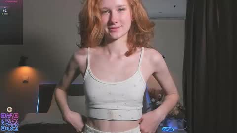 Snapshot of silkencrave chatting on 14, 9, 2025 Call me Mia online show from 14, 9, 2025