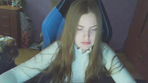 Snapshot of silksinner_ chatting on 29, 3, 2026 Erica online show from 29, 3, 2026