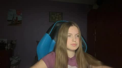 Snapshot of silksinner_ chatting on 31, 3, 2026 Erica online show from 31, 3, 2026