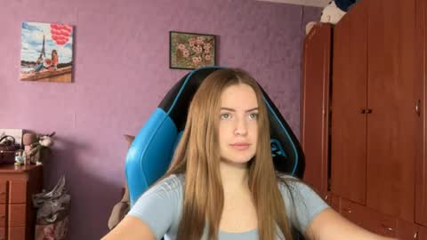 Snapshot of silksinner_ chatting on 1, 4, 2026 Erica online show from 1, 4, 2026