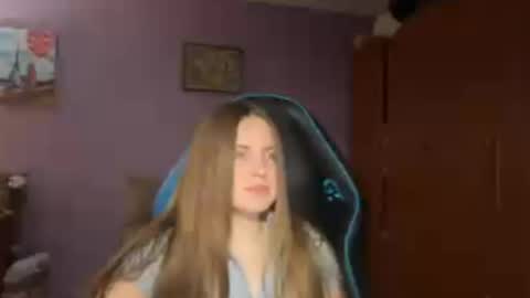 Snapshot of silksinner_ chatting on 3, 4, 2026 Erica online show from 3, 4, 2026