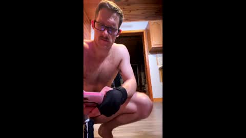 Snapshot of sillydillynewfie chatting on 11, 6, 2026 Silly Dilly Newfie online show from 11, 6, 2026
