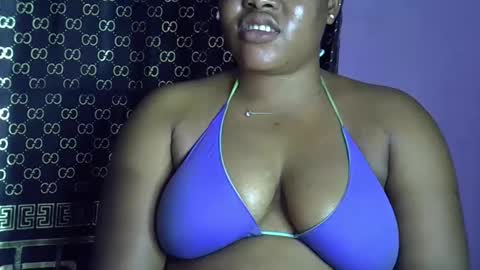 Snapshot of silver_baby06 chatting on 15, 10, 2025 silver baby06 online show from 15, 10, 2025