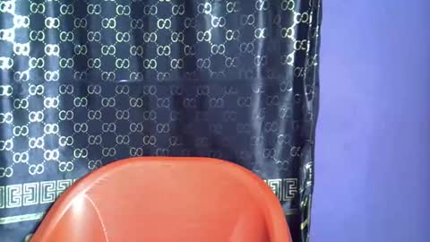 Snapshot of silver_baby06 chatting on 8, 11, 2025 silver baby06 online show from 8, 11, 2025