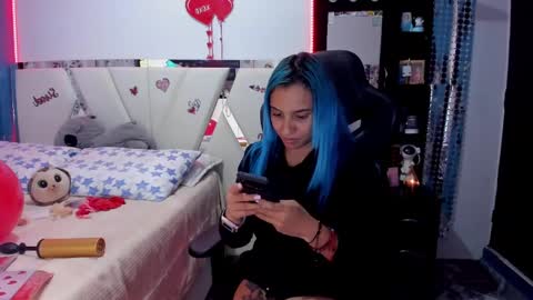   powder    online show from 14, 2, 2025