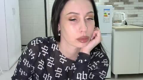 silver_still online show from 11, 4, 2026