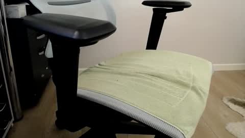 Snapshot of silverco68 chatting on 22, 10, 2025 notyourdaddy online show from 22, 10, 2025