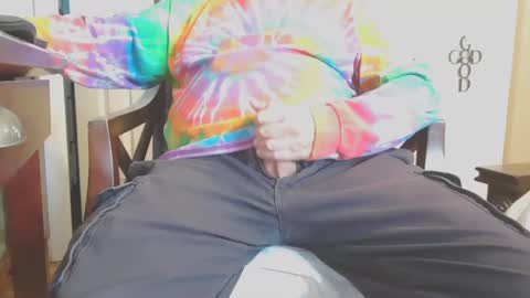Snapshot of silverdaddy_1955 chatting on 2, 12, 2024 Daddy Bear online show from 2, 12, 2024