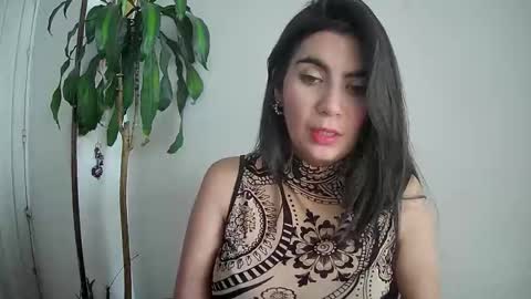 Snapshot of silviecollins chatting on 14, 12, 2024 Silvie online show from 14, 12, 2024