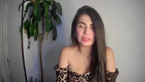 Snapshot of silviecollins chatting on 9, 1, 2025 Silvie online show from 9, 1, 2025