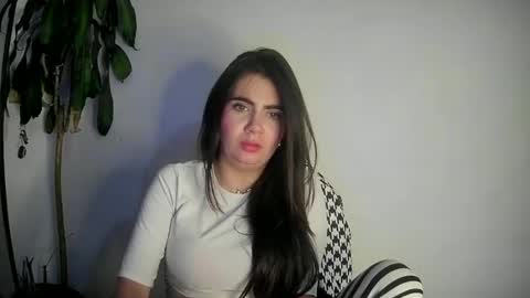 Snapshot of silviecollins chatting on 15, 1, 2025 Silvie online show from 15, 1, 2025