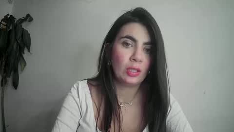 Snapshot of silviecollins chatting on 18, 2, 2025 Silvie online show from 18, 2, 2025