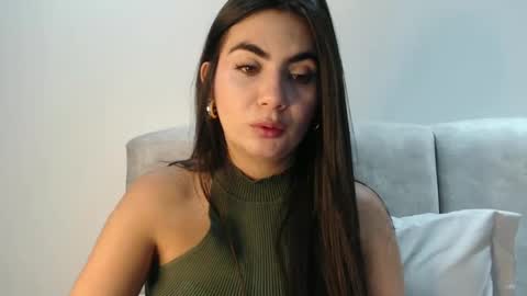 Snapshot of silviecollins chatting on 20, 9, 2025 Silvie online show from 20, 9, 2025