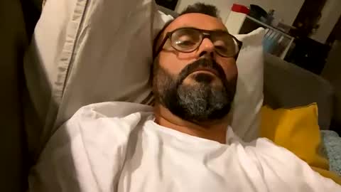 Snapshot of simon_bb chatting on 29, 9, 2025 Si online show from 29, 9, 2025