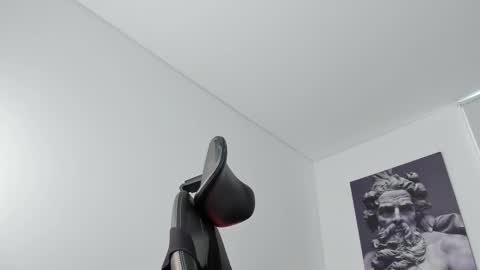 simon_leon01 online show from 22, 10, 2025