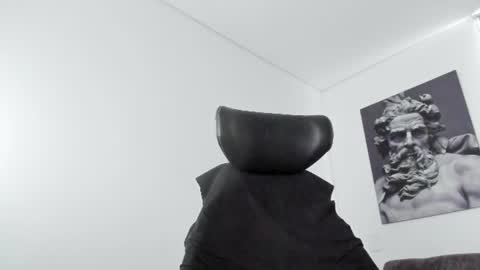 simon_leon01 online show from 9, 7, 2026