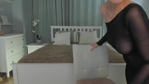 Simona  online show from 26, 12, 2024