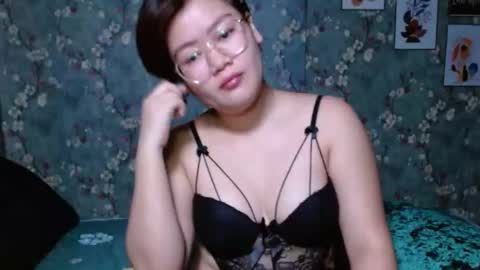Snapshot of simply_niki chatting on 19, 9, 2025 zia online show from 19, 9, 2025