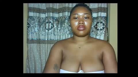 Snapshot of sinfultemptx chatting on 19, 2, 2026 Zanele online show from 19, 2, 2026