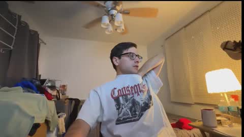 Snapshot of singholedad chatting on 18, 12, 2025 singholedad online show from 18, 12, 2025