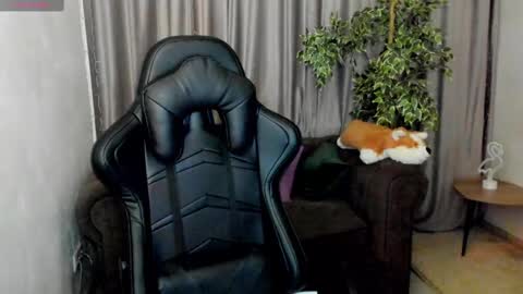 Sinty Noria online show from 12, 2, 2025