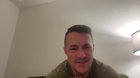 Snapshot of sirbubblesworth chatting on 4, 6, 2026 sirbubblesworth online show from 4, 6, 2026