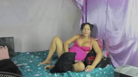 Sirena Fuentes online show from 14, 6, 2026