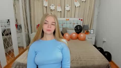 SirenaBloom online show from 23, 10, 2025